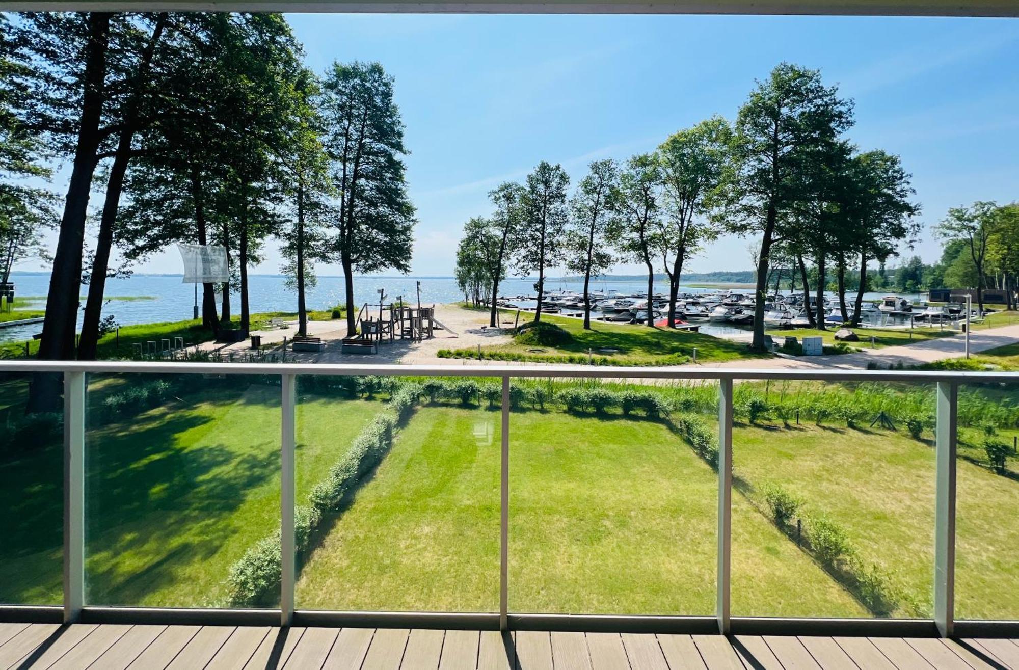 Apartament Bajeczny Z Widokiem Na Jezioro W Nautica Resort Giżycko Eksteriør billede